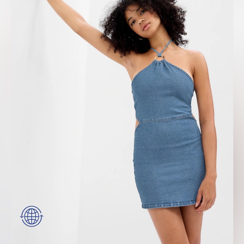 GAP DENIM CUTOUT HALTER MINI DRESS WITH WASHWELL